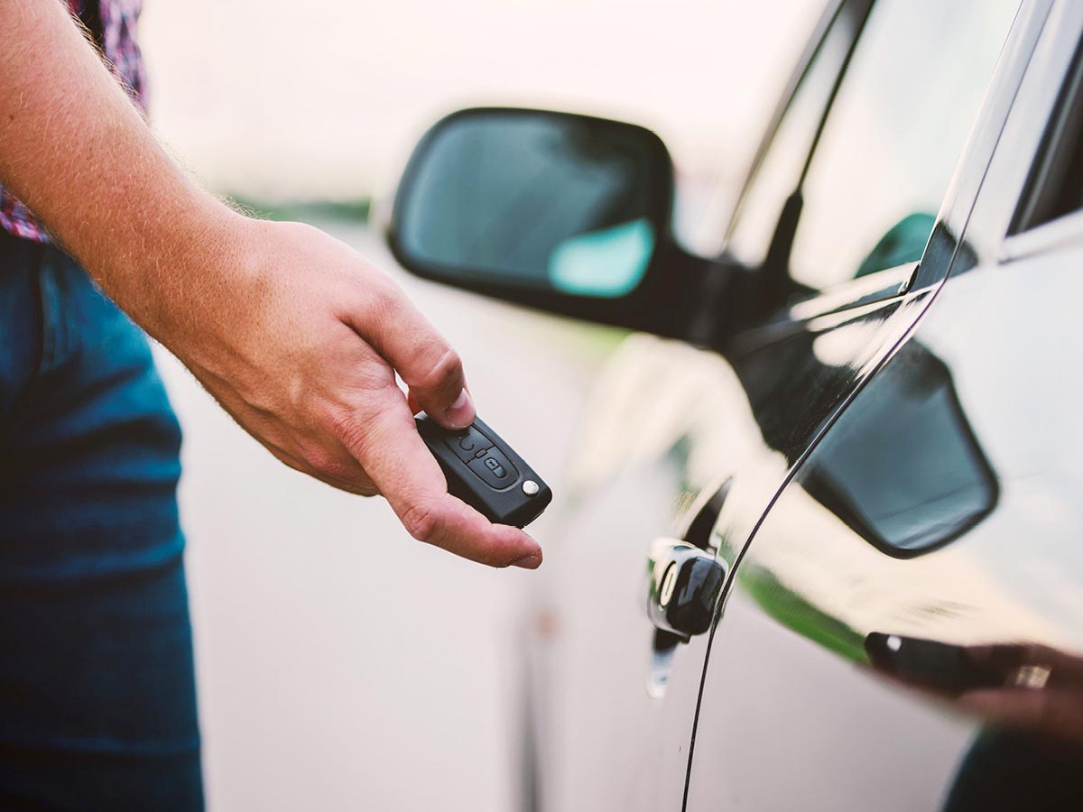 Why You Should Have Fewer Keys on Your Car's Key Fob - The News Wheel